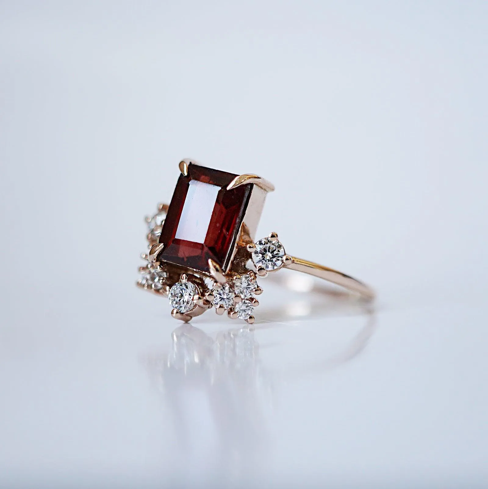 10K Bordeaux Garnet Ring