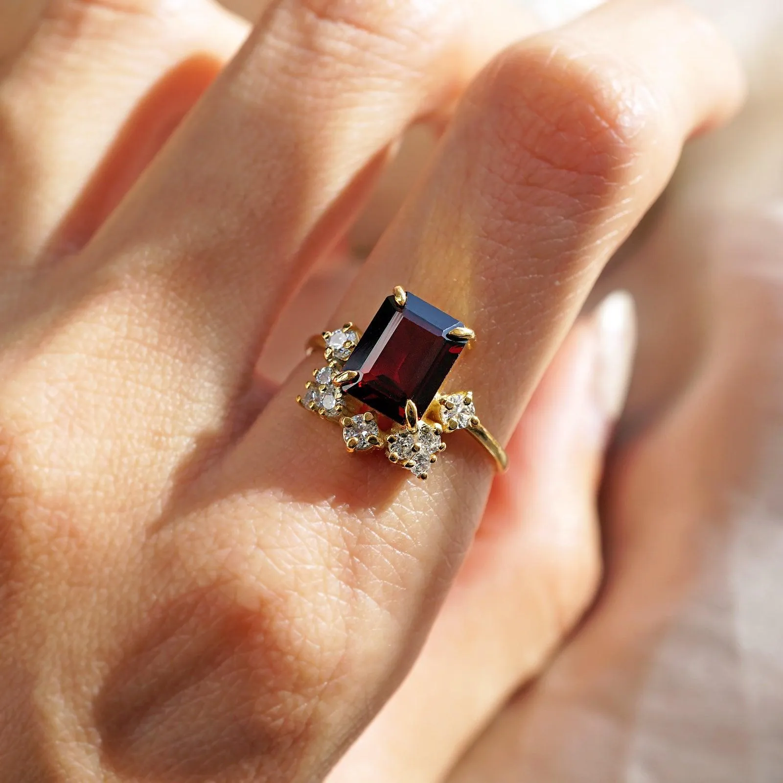 10K Bordeaux Garnet Ring