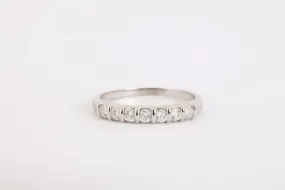 14k White Gold Ring Band with 0.50tcw Diamonds Size 7.5 (2.43g.)