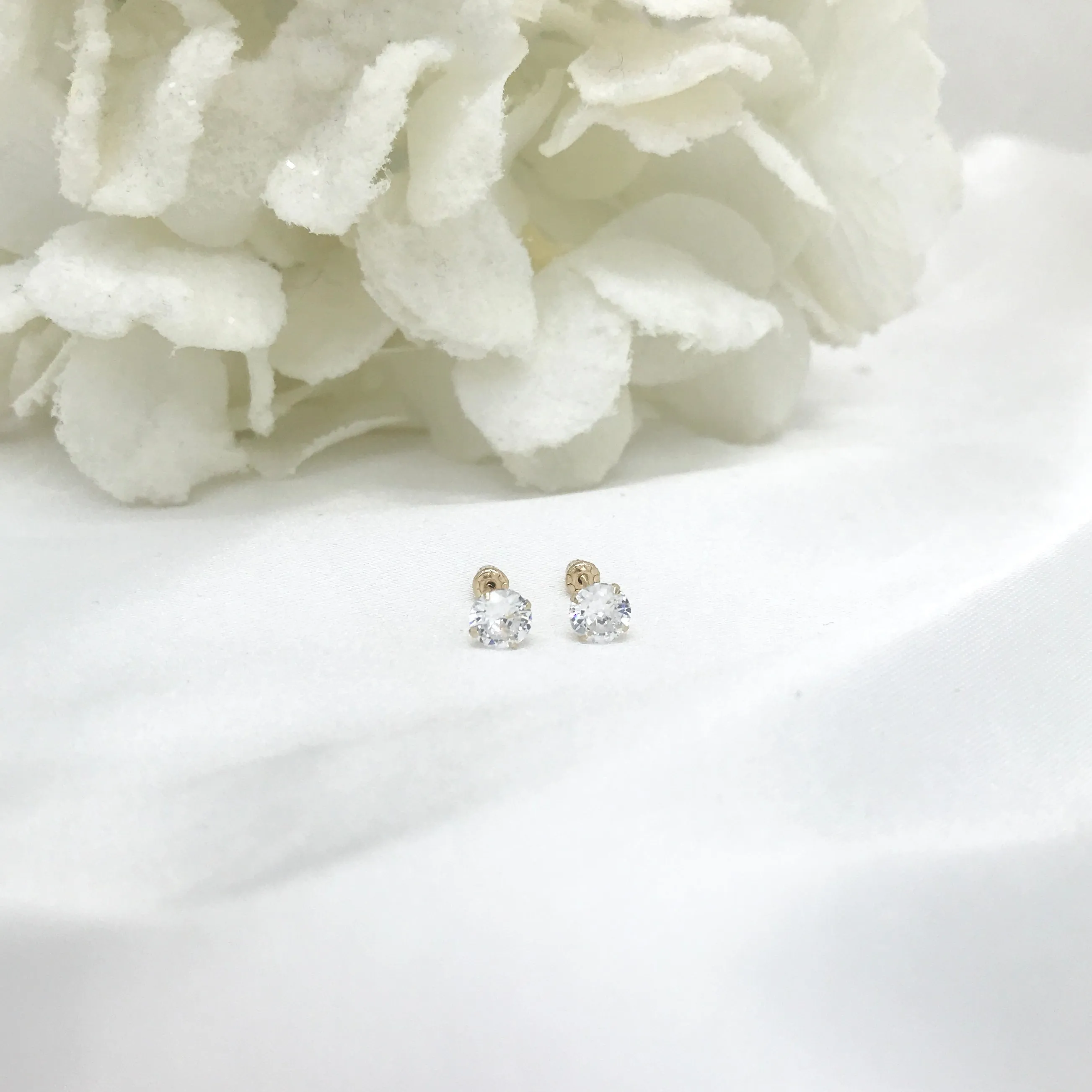 14k Yellow Gold CZ Screw back Earrings