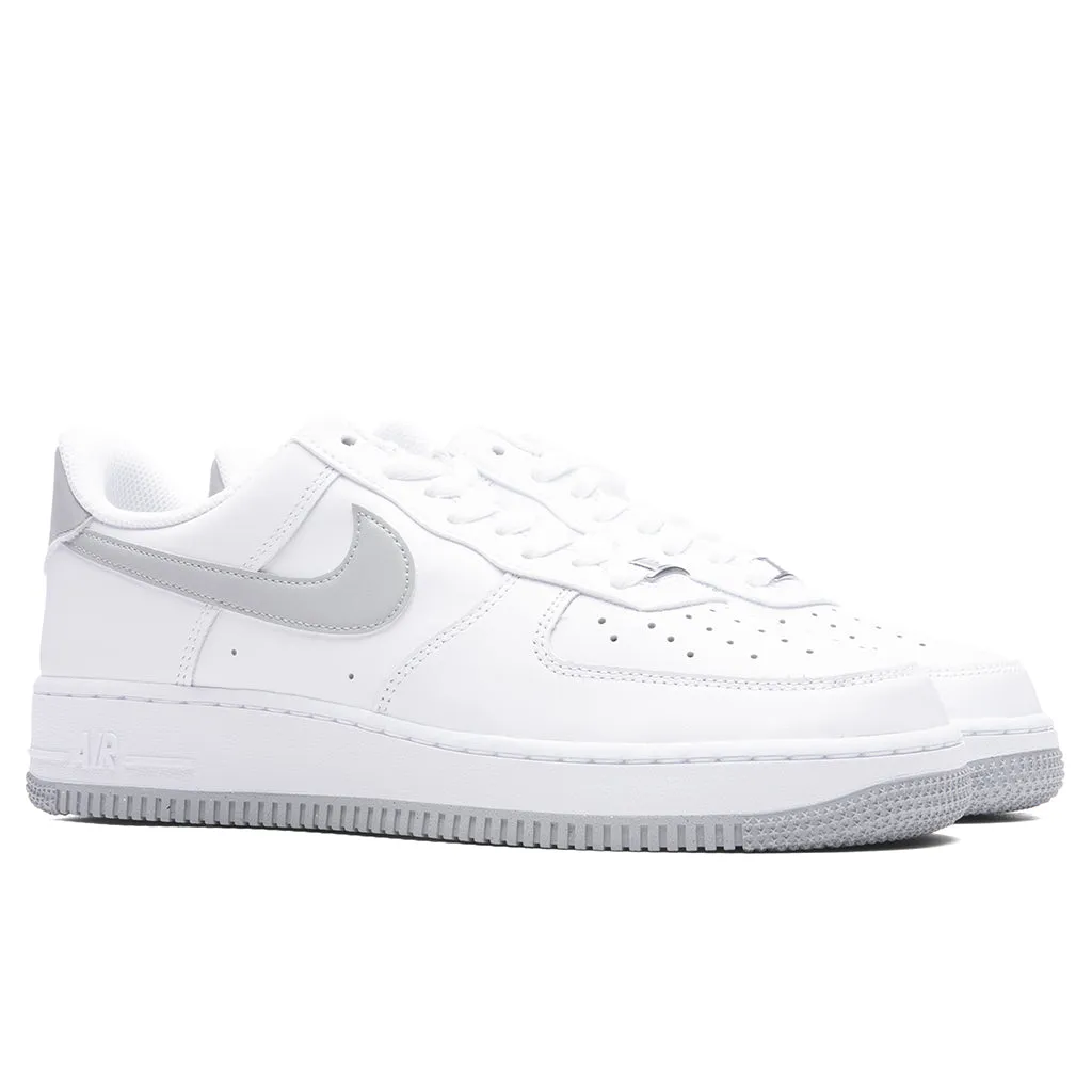 Air Force 1 '07 - White/Light Smoke Grey