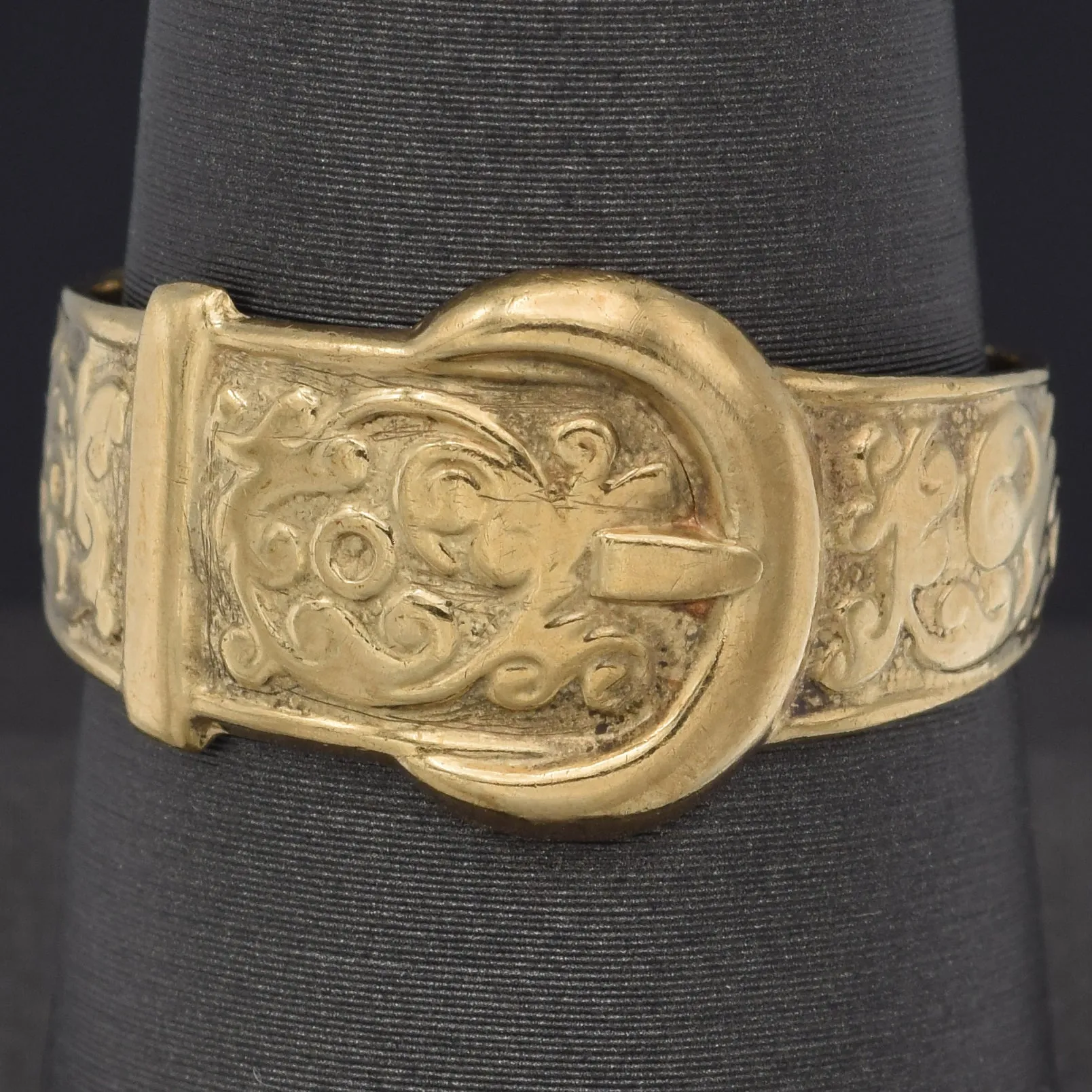 Antique Victorian 9K Yellow Gold Belt Buckle Band Ring