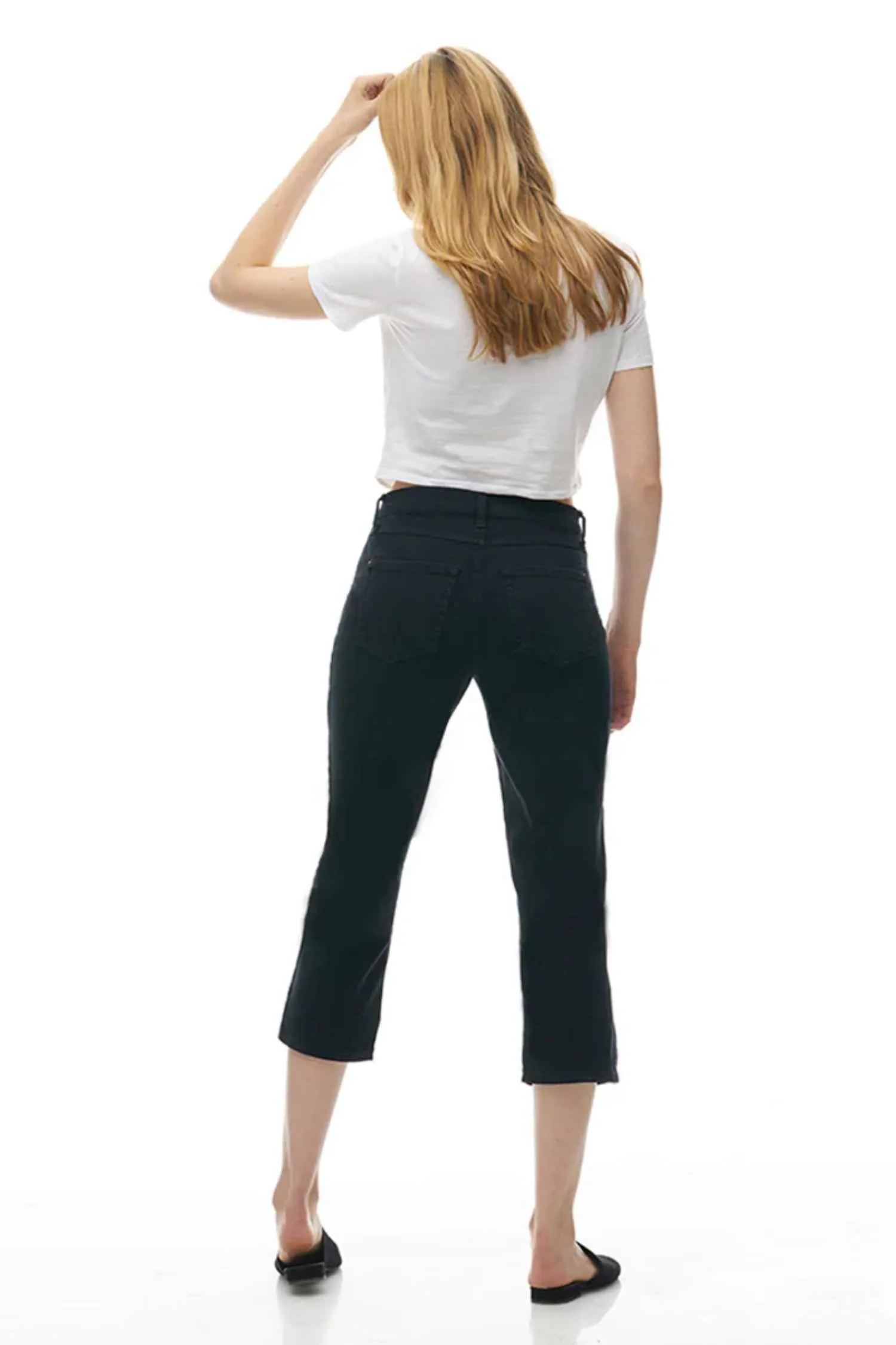 Black - CHLOE Classic Rise Straight Leg Capri Jeans