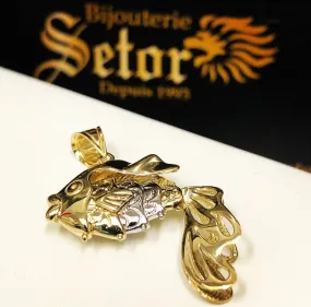 Gold fish pendant with movable tail