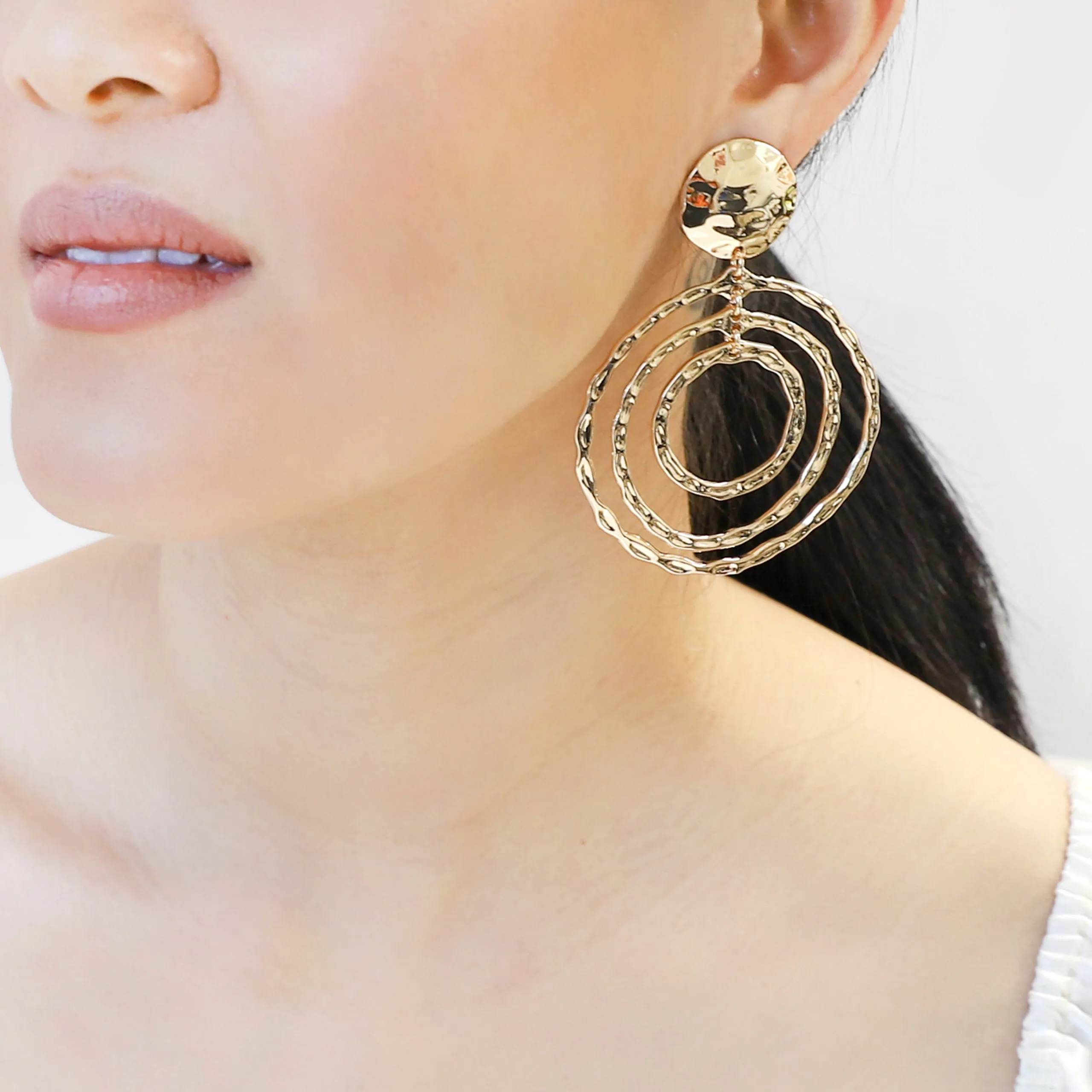 Lexie Hammered Cut-Out Round Clip-on Earrings