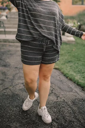 Lightweight Striped Shorts In Charcoal - On Hand