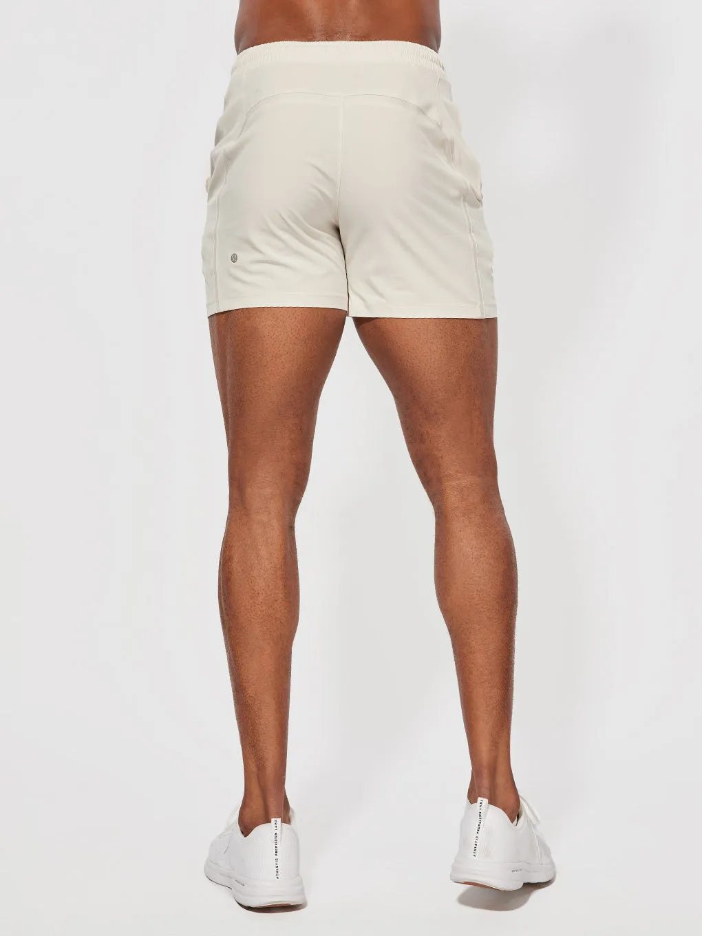 LULULEMON WHITE OPAL PACE BREAKER SHORT 5 LL