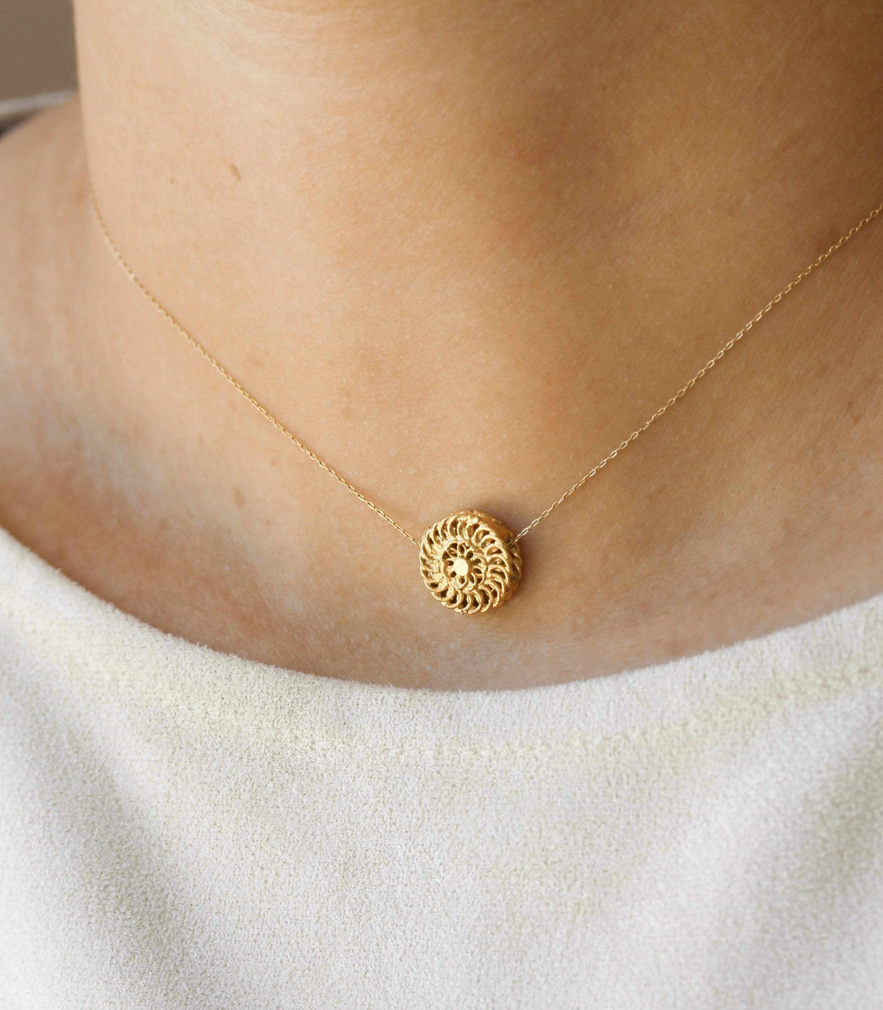 The Padumna Minimalist Chain Pendant Necklace