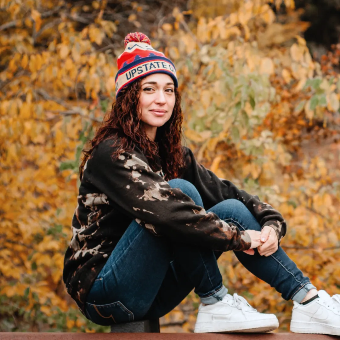 Upstate of Mind Retro Pom Beanie - Red & Navy