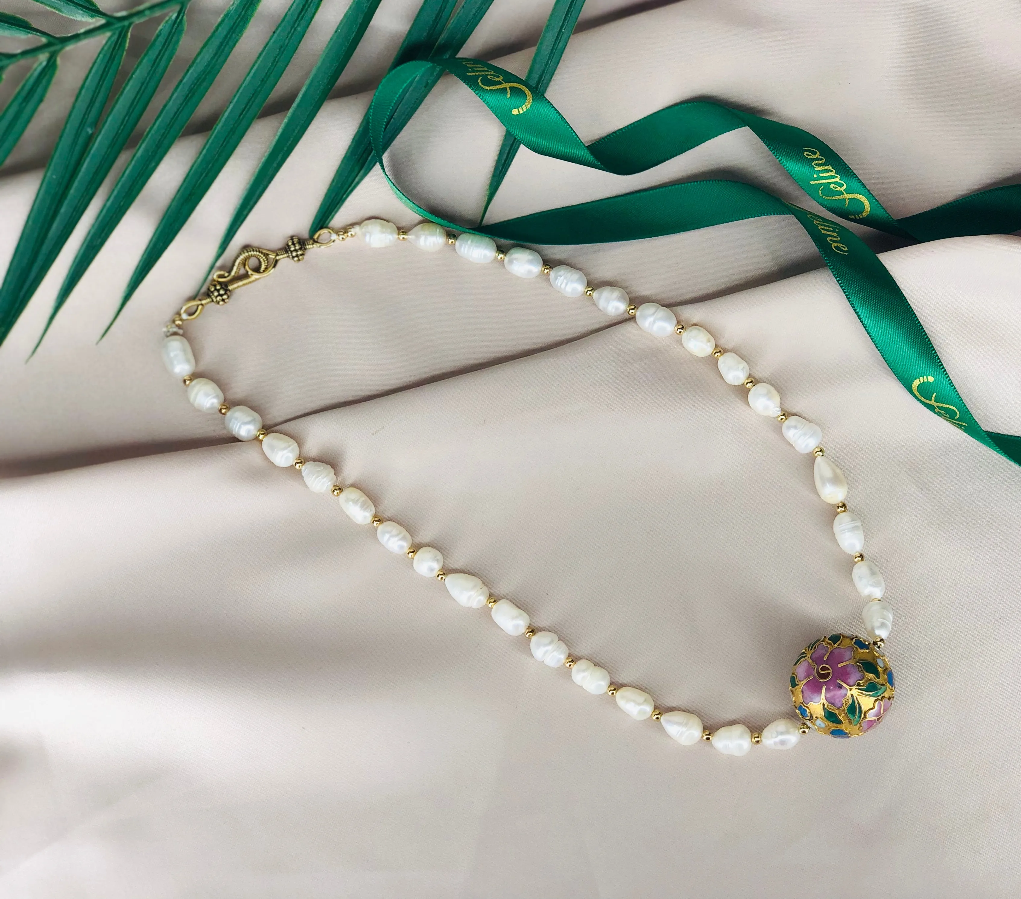 Venicia Pearl Necklace